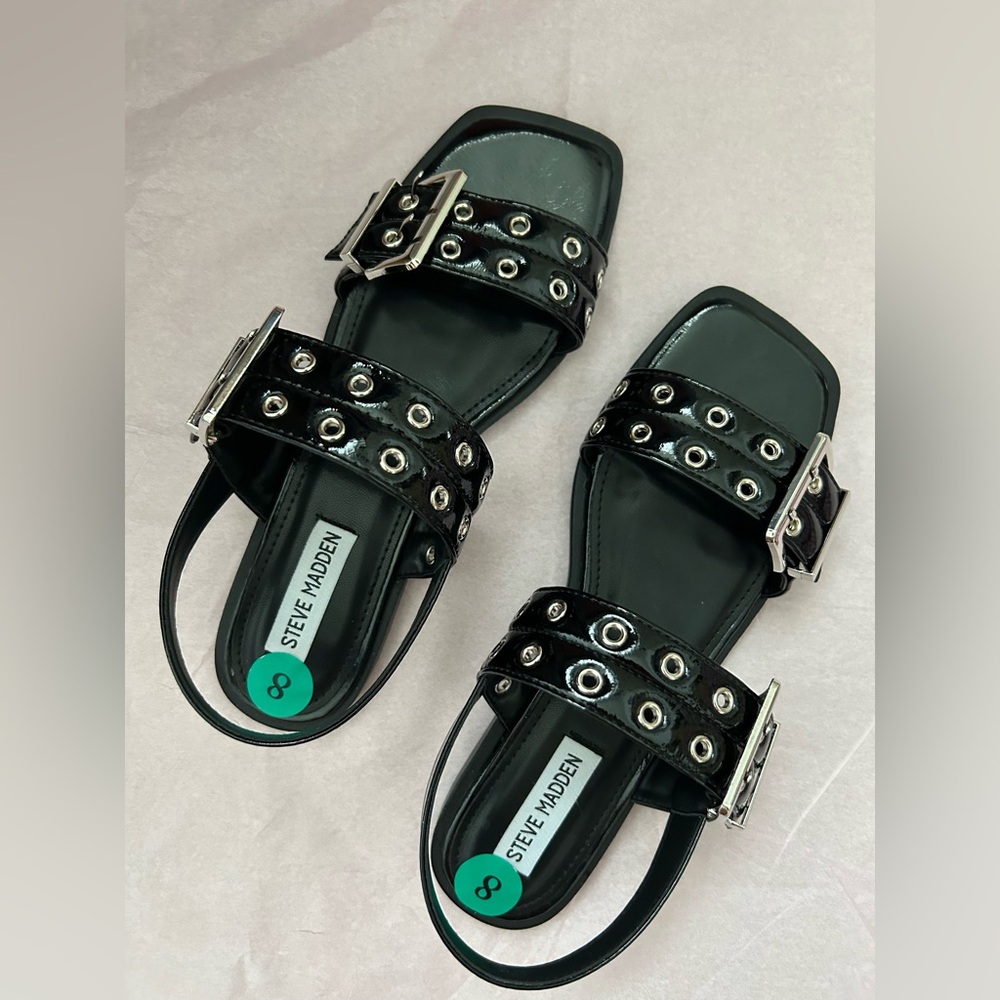 Steve Madden Chunky Buckle Grommet Strap Sandals NWOT